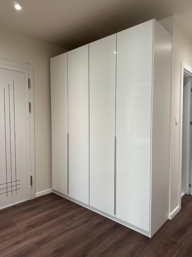 New Luxury Furnished Apartment - Beach, Varna Center & Fast Wi-Fi מראה חיצוני תמונה
